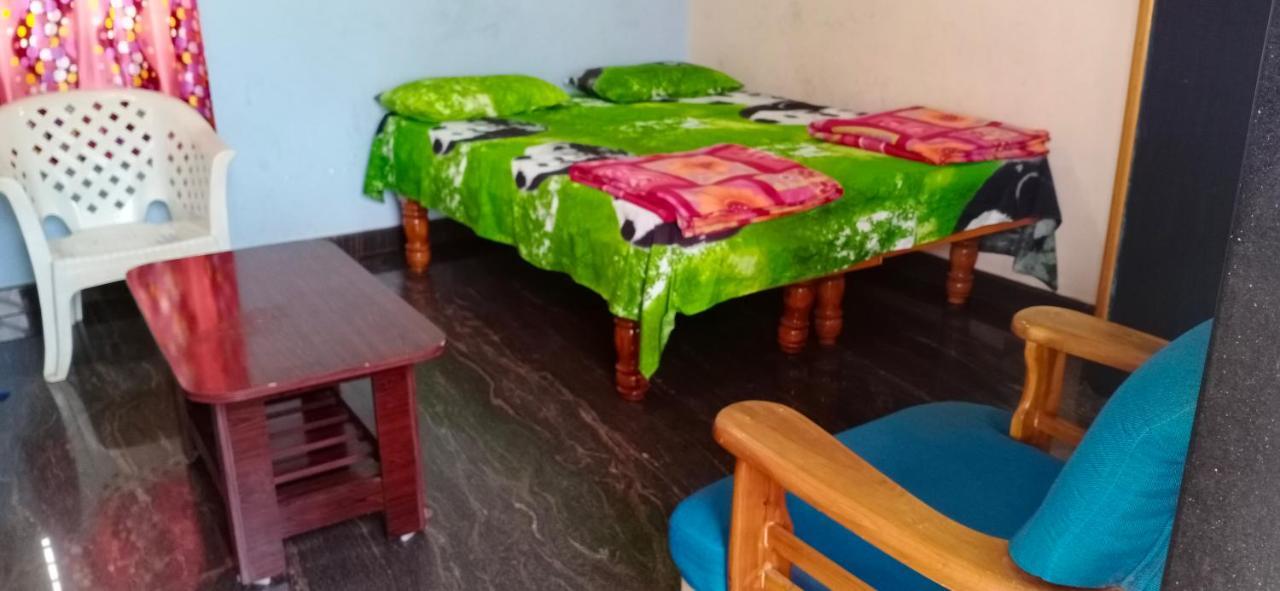 Rathna Home Stay Hampi Luaran gambar